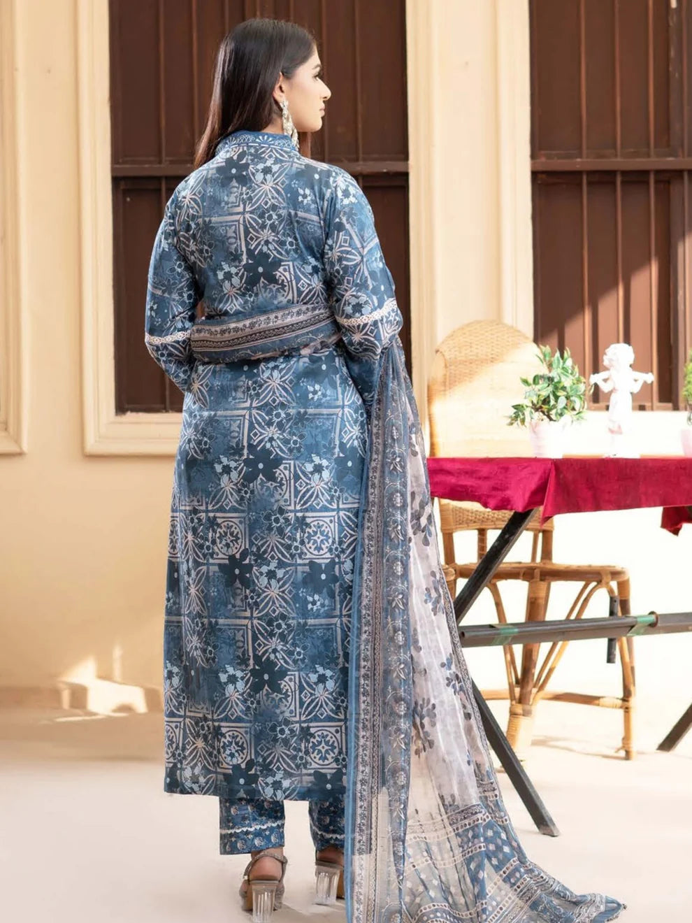 Munira Eid Lawn Blue