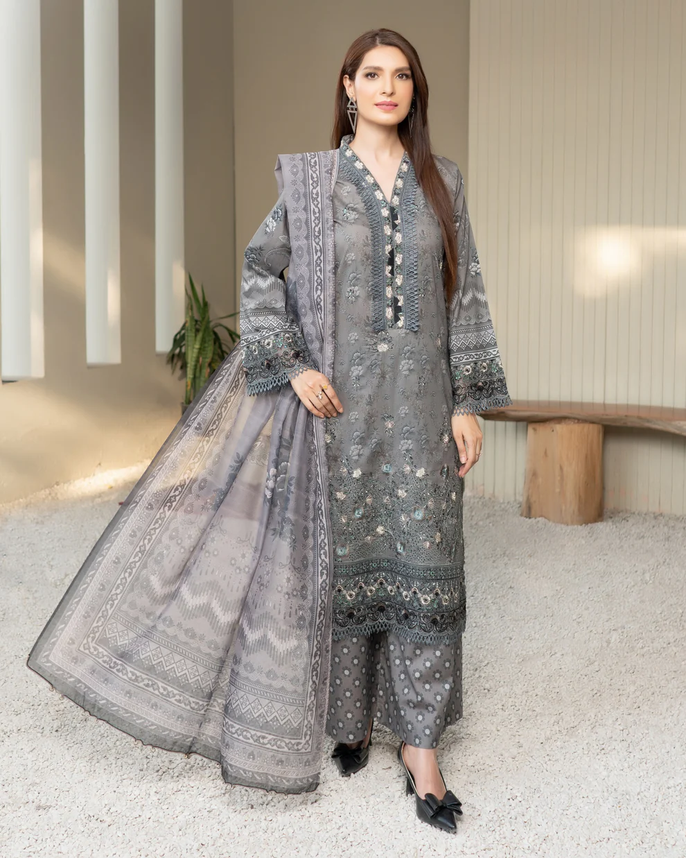 Munira Hayat Lawn Marbel Grey