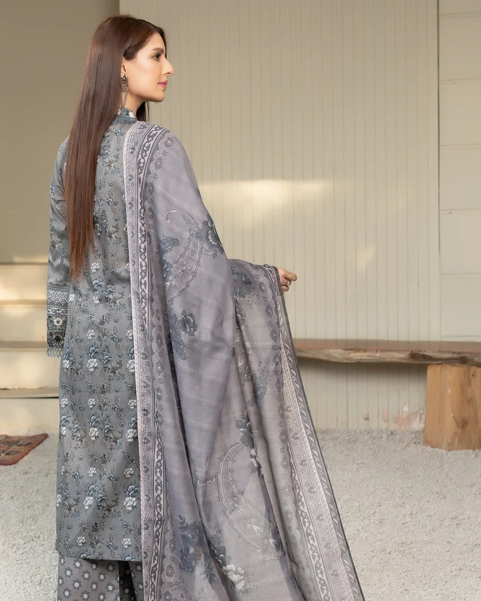 Munira Hayat Lawn Marbel Grey