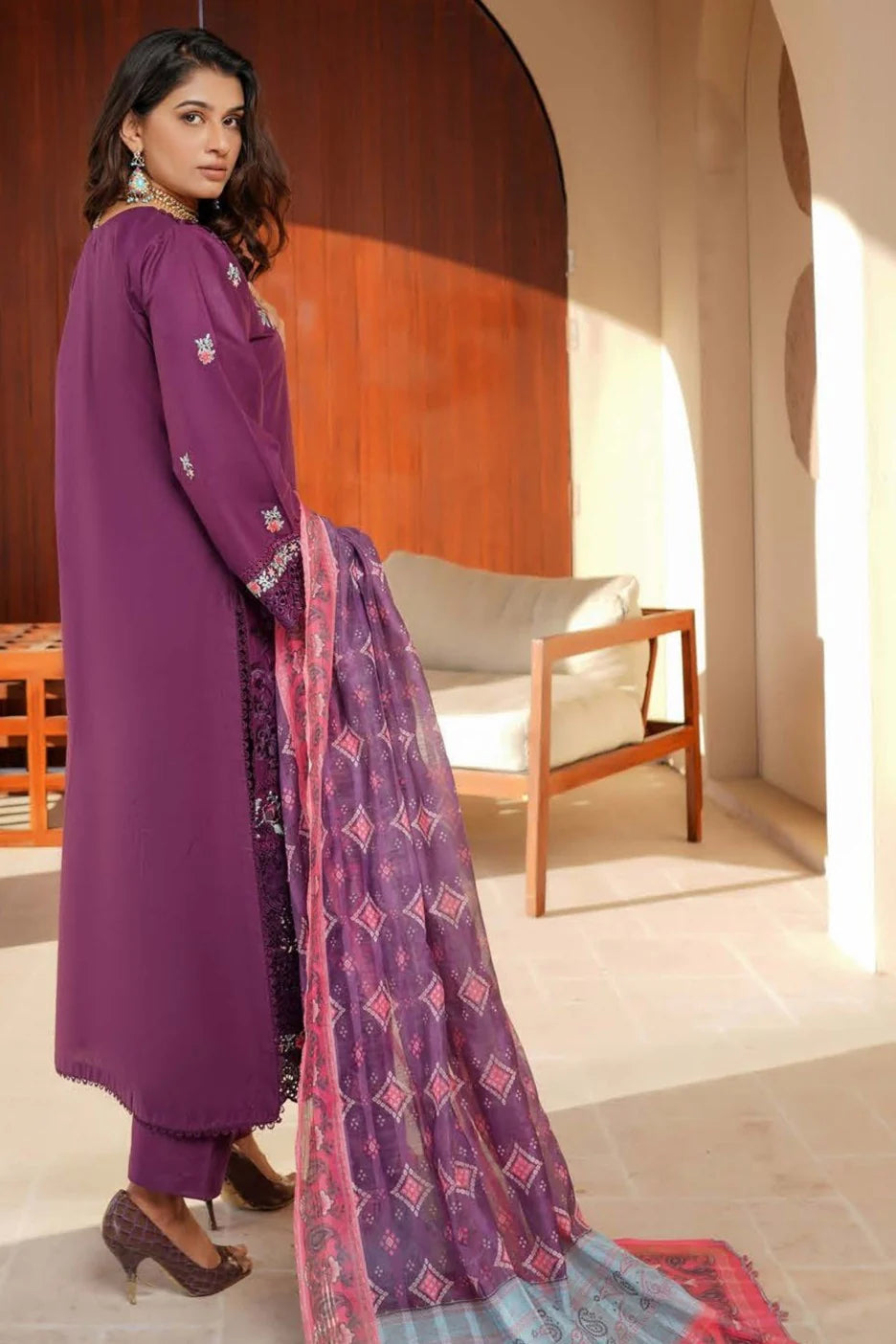 Munira Sitara Lawn Margenda