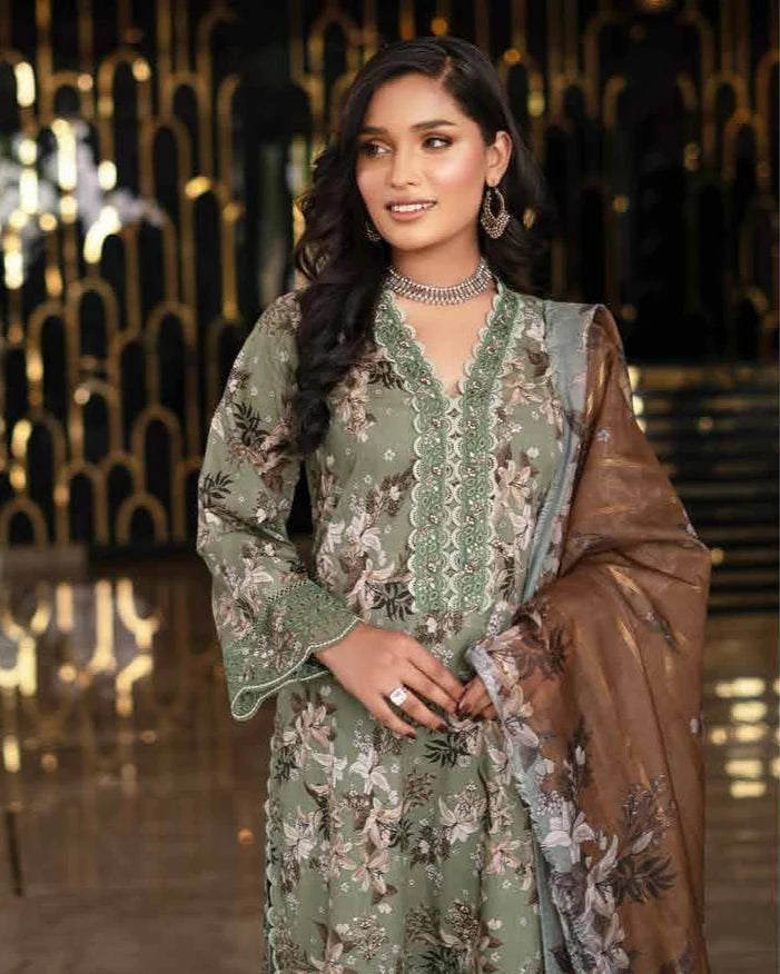 Munira Mehak Lawn  Mehndi